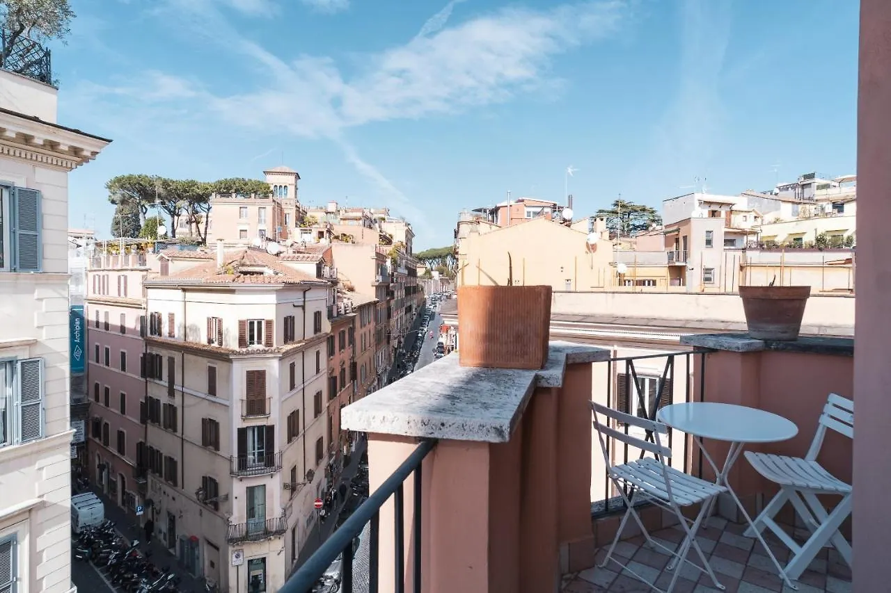 Golden Rooms Piazza Di Spagna Rome