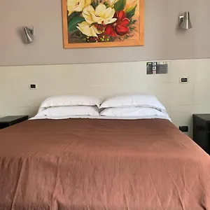 Residenza Cernaia Πανσιόν