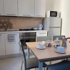  Apartment Biennale Bianco & Rosso Italy